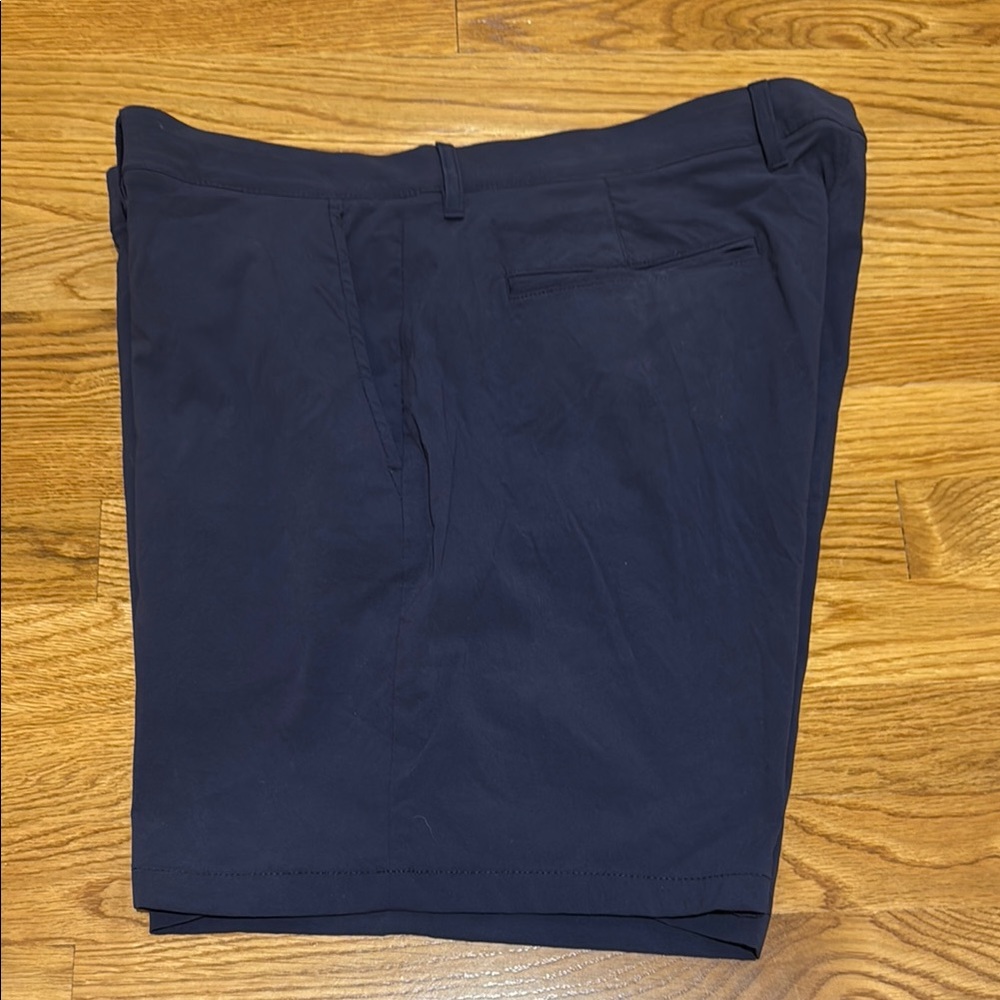 J. Crew tech short size 36 W, 7”